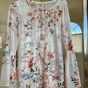 White House Black Market 2 piece Floral Chiffon Top Size 10